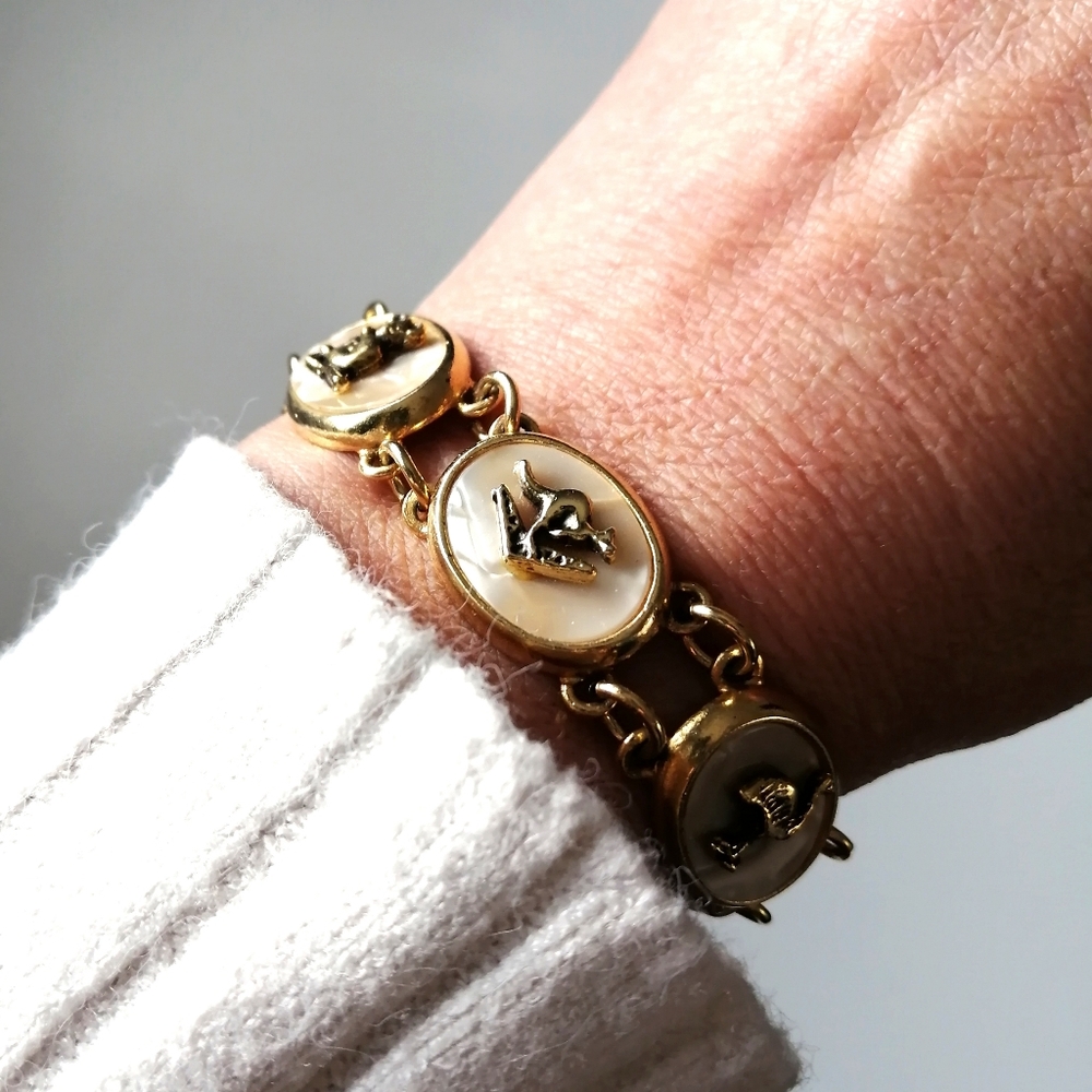 Rare Vintage Australia Souvenir Bracelet Gold Cream Shell Kangaroo, Map, Birds